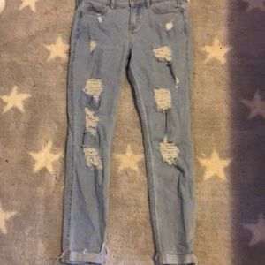 HOLISTER JEANS